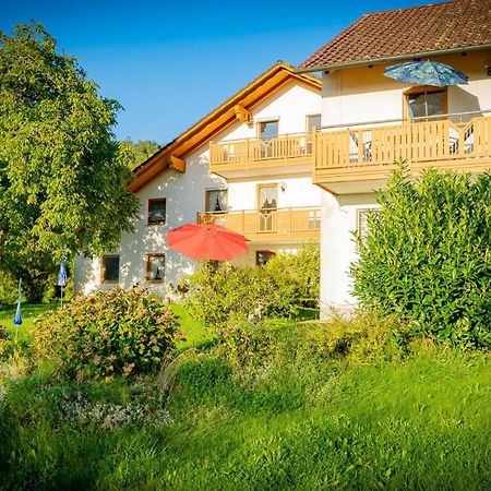 Ferienwohnungen Bauer - Auszeit Mit Ausblick Zenting Экстерьер фото