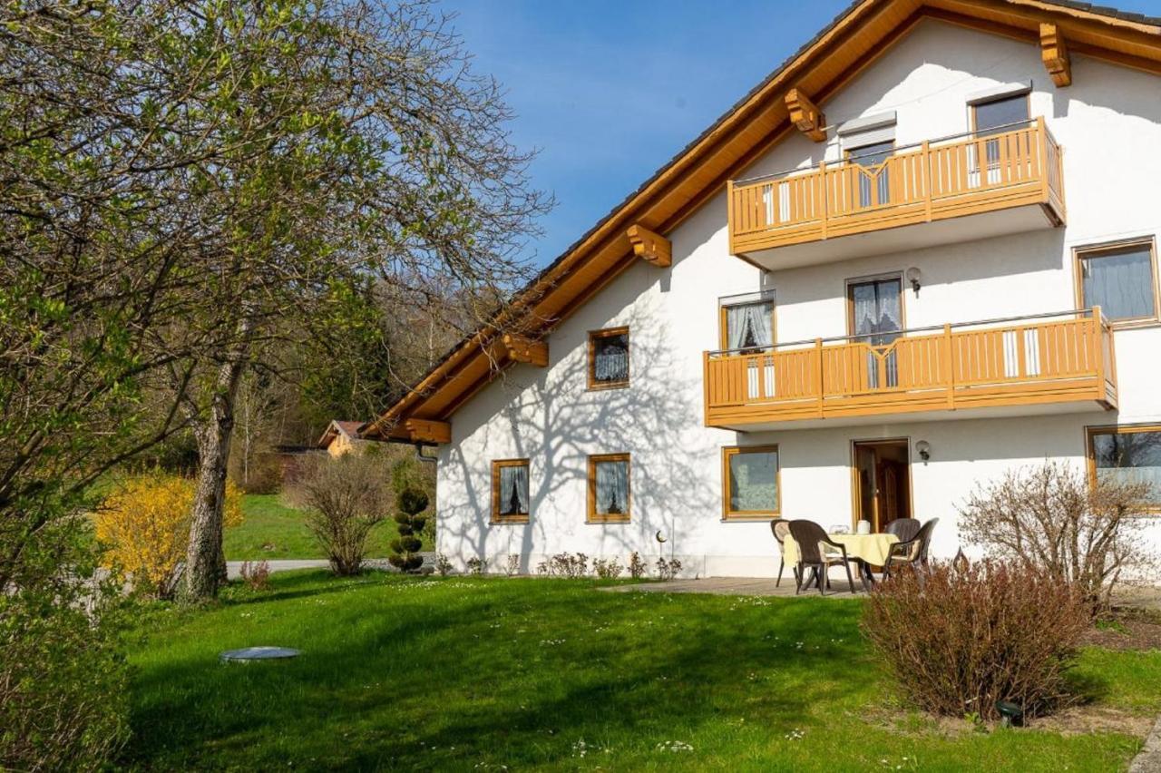 Ferienwohnungen Bauer - Auszeit Mit Ausblick Zenting Экстерьер фото